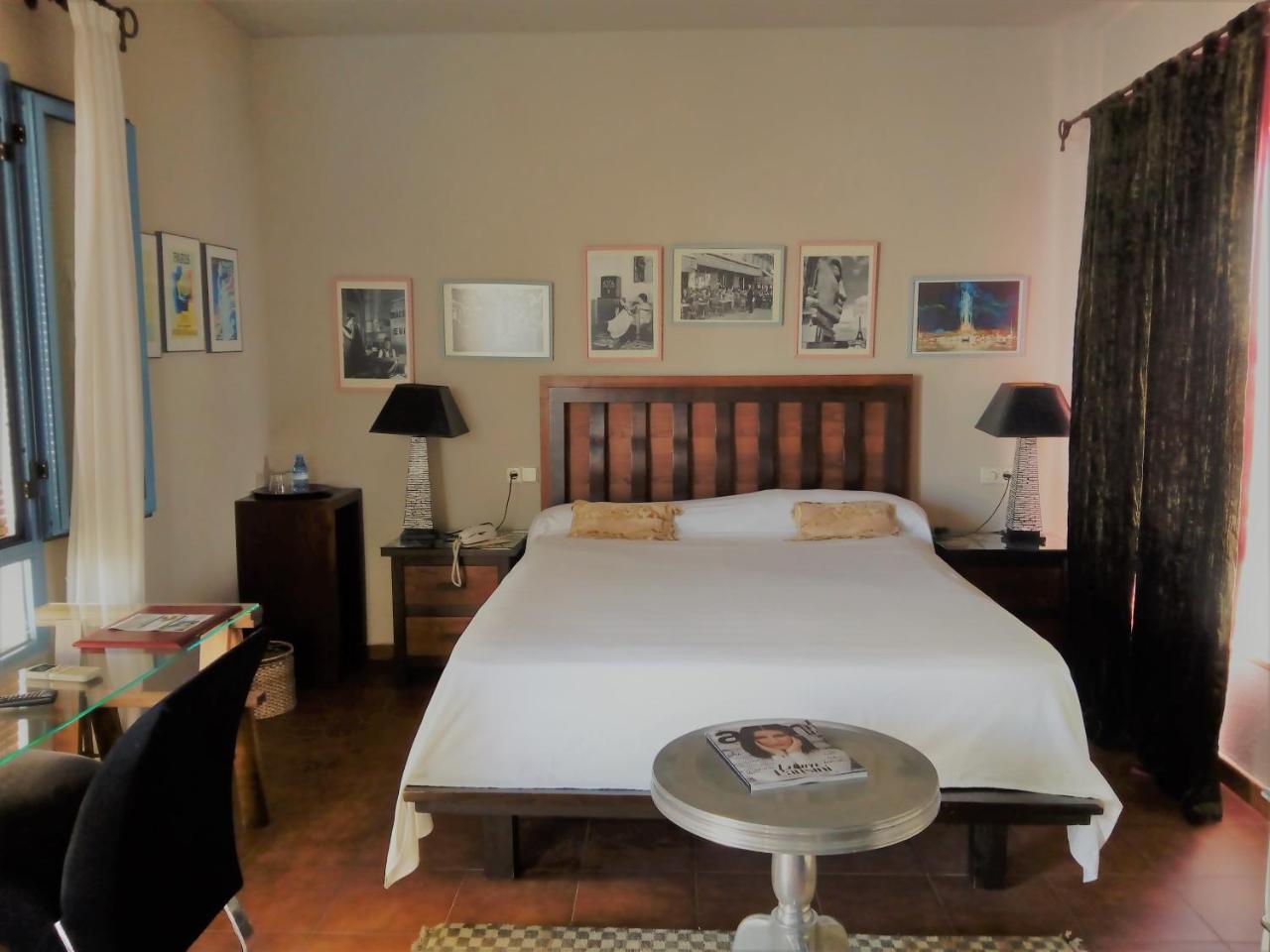 Hotel Utopia Benalup-Casas Viejas Eksteriør billede