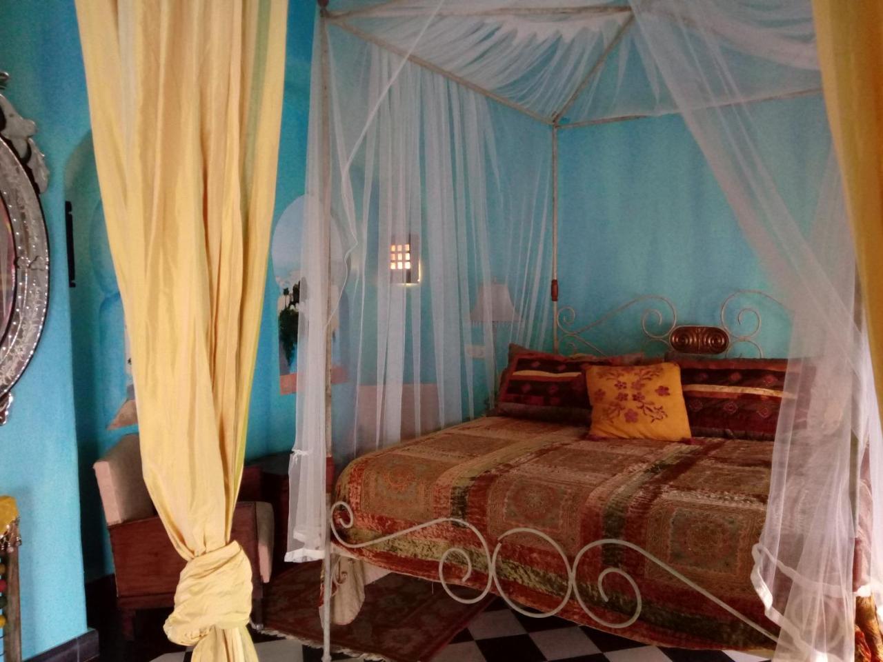 Hotel Utopia Benalup-Casas Viejas Eksteriør billede
